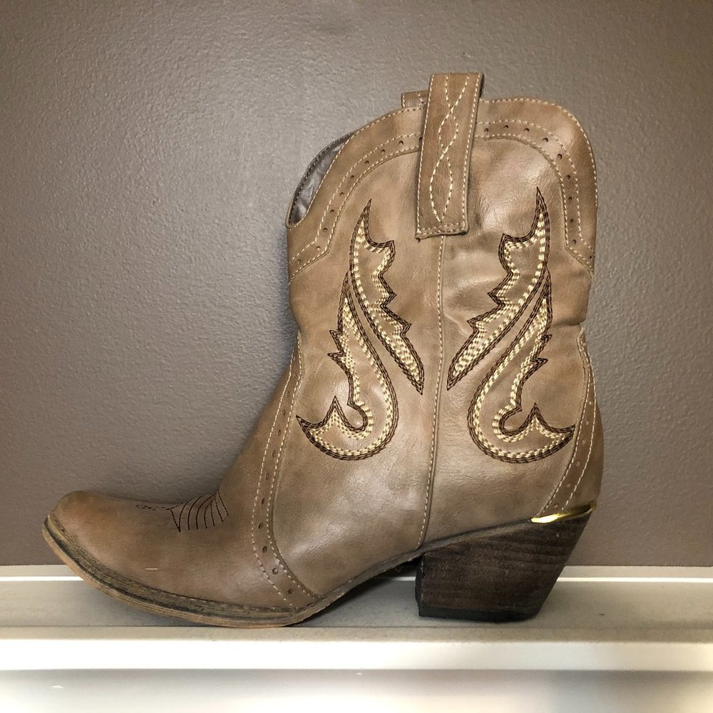 Womens Boots size 10 - Picture 2 of 6